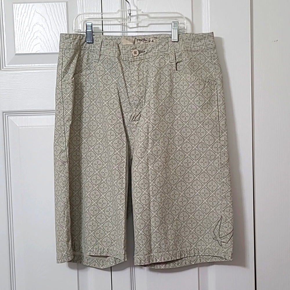 Sage Green & White Patterned Shorts, Mens Size 30, Excellent Like New Condition